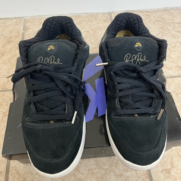 SOLD! - Picture 2 of 6